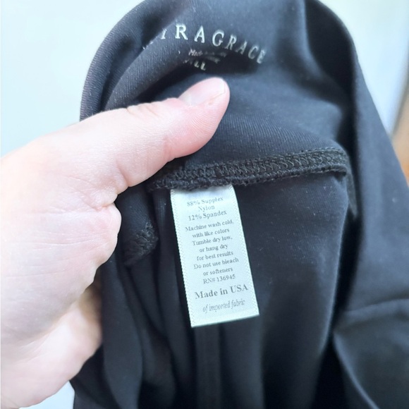 KiraGrace traveler pull on yoga pants size SM - Picture 5 of 5